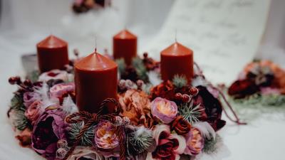 Candle flowers composition 4k wallpaper