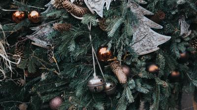 Christmas new year christmas ornaments cones 4k wallpaper
