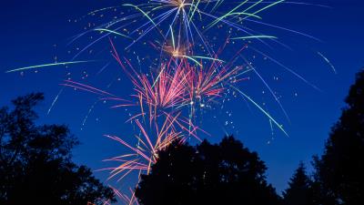 Fireworks salute holiday photo 4k wallpaper