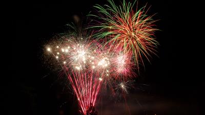 Fireworks salute sparks pc 4k wallpaper