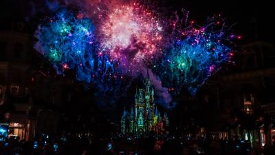 Salute castle holiday 4k wallpaper