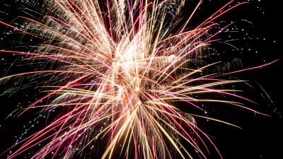 Salute fireworks holiday wall 4k wallpaper