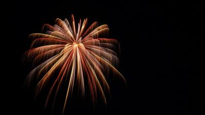 Salute glow freezelight 4k wallpaper