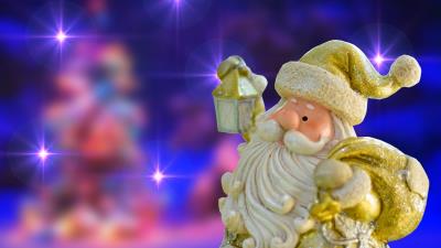 Santa claus figurine toy 4k wallpaper