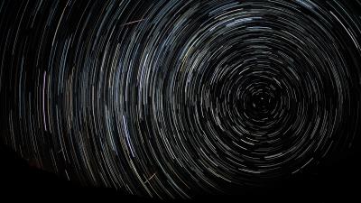 Round rotation dark 4k wallpaper