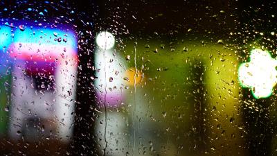 Drops blurred glass 4k wallpaper