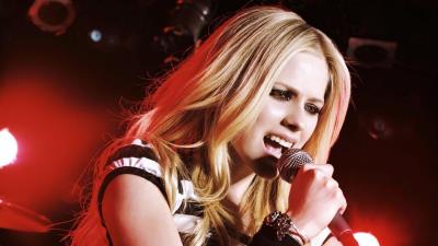 Avril lavinge 4k wallpaper