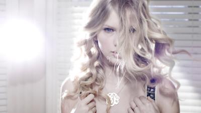 Taylor swift 5 4k wallpaper