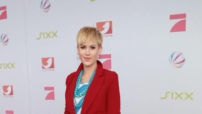 Wolke hegenbarth with short hair 4k wallpaper