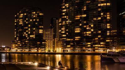 Lonely loneliness night city 4k wallpaper