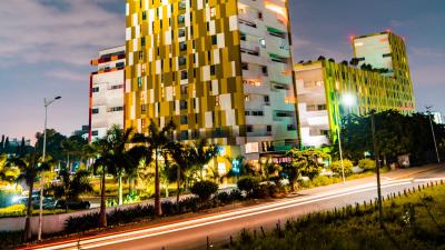 Building architecture modern 4k wallpaper