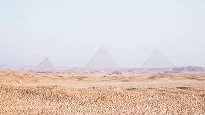 Desert sand pyramids 4k wallpaper