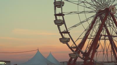 Ferris wheel entertainment attractions 4k wallpaper