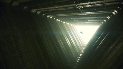 Silhouette triangle light 4k wallpaper