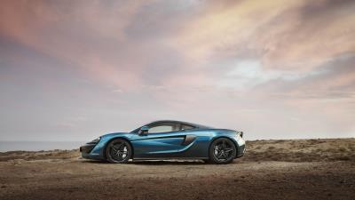 Mclaren 570gt side view car 4k wallpaper