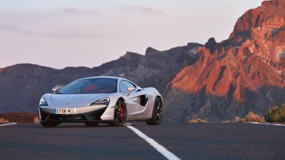 Mclaren 570gt side view gray 4k wallpaper
