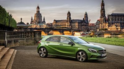 Mercedes benz a class a200 w176 green side view 4k wallpaper