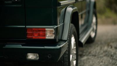 Mercedesbenz c300 mercedes headlight 4k wallpaper