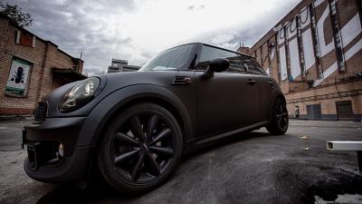 Mini cooper wheel side view 4k wallpaper