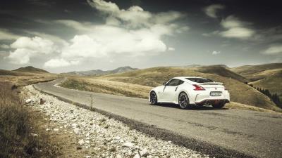 Nissan 370z road white side view 4k wallpaper