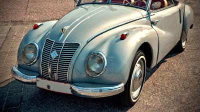 Retro car side view vintage 4k wallpaper