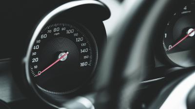 Speedometer salon car 4k wallpaper