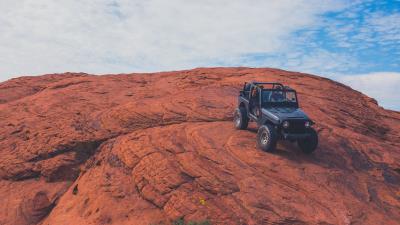 Suv car hill 4k wallpaper