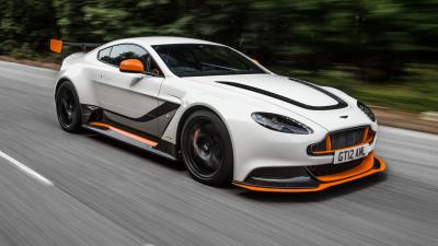 Aston martin vantage side view motion 4k wallpaper
