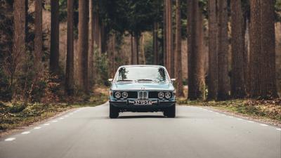 Auto road front view trees 4k wallpaper