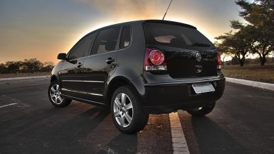 Auto side view black 4k wallpaper