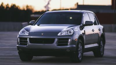 Auto side view stylish 4k wallpaper