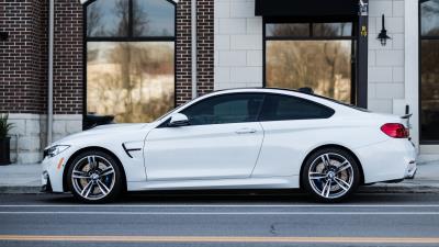 Auto side view white 4k wallpaper