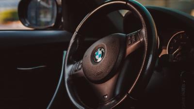 Bmw car steering wheel 4k wallpaper