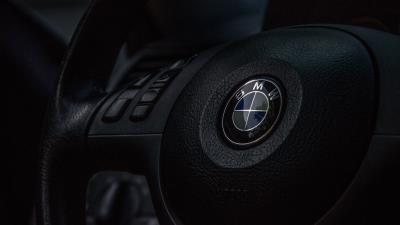 Bmw wheel logo 4k wallpaper