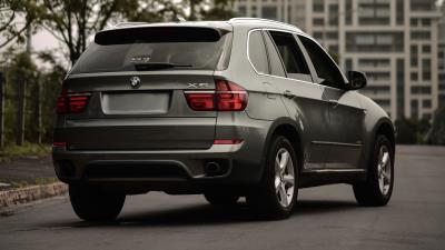 Bmw x5 bmw side view 4k wallpaper