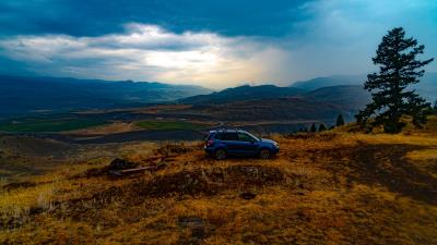 Car side view grass 4k wallpaper