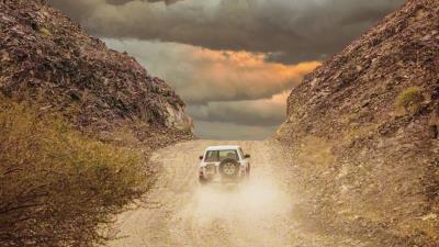 Car suv road 4k wallpaper