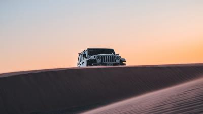 Car suv sand 4k wallpaper