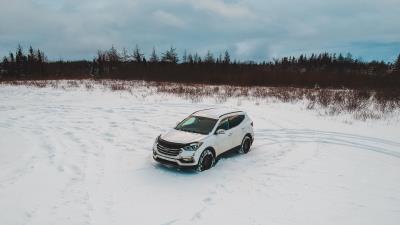 Car white suv image 4k wallpaper