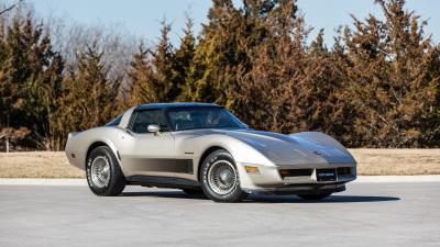 Chevrolet corvette 1982 car side view 4k wallpaper