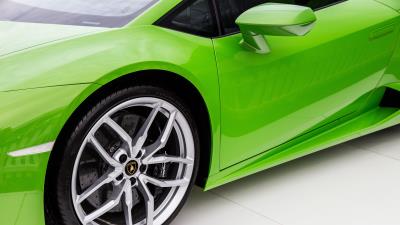 Lamborghini green door wheel 4k wallpaper