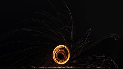 Freezelight circle sparks 4k wallpaper
