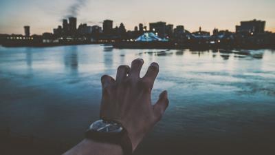 Hand fingers touch 4k wallpaper