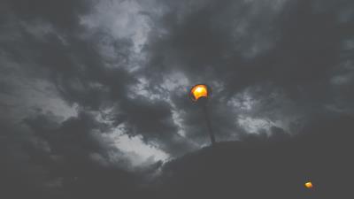 Lantern clouds overcast 4k wallpaper