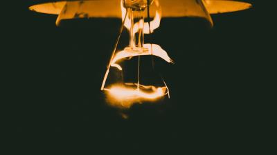 Light bulb filament light 4k wallpaper