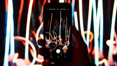 Phone hand camera 4k wallpaper