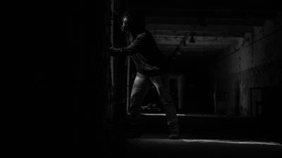 Respirator man dark 4k wallpaper