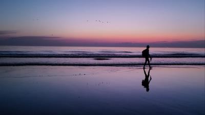 Silhouette alone beach 4k wallpaper