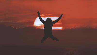 Silhouette jump sunset horizon 4k wallpaper