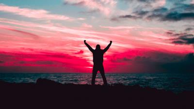 Silhouette sea man 4k wallpaper